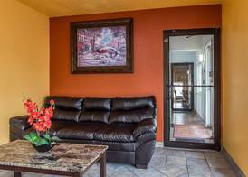 Econo Lodge Rome South 2