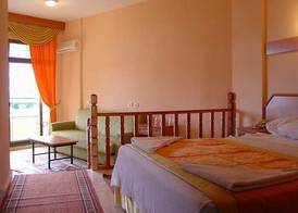 Amos Hotel 2