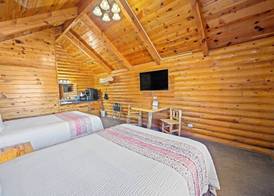 Bryce Canyon Log Cabins 5