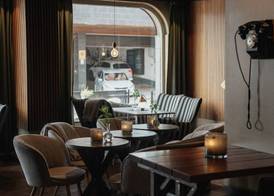 Home Hotel Plaza 4