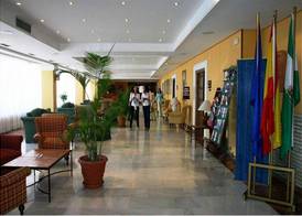 Hotel & Apartamentos Bahía Sur 3