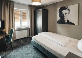Hotel Freihof am Roland 5