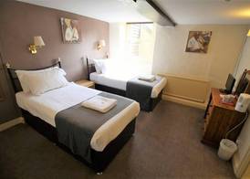 The Kings Arms Hotel 3