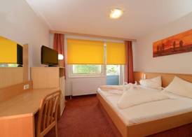 Strandhotel Faak 3