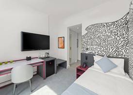 Nest Hotel, Aljada 3