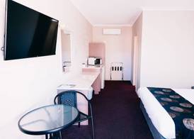 Motel Poinsettia 4
