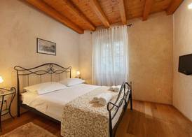 Villa Mama - Traditional Apartments in Omis, free parking 5