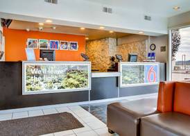 Motel 6-Coos Bay, OR 4