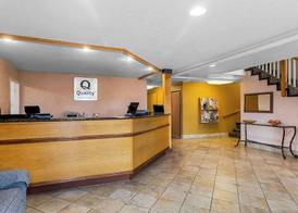 Quality Inn & Suites Vancouver - Hazel Dell 2