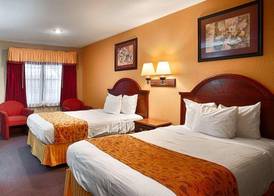 Best Western Delhi Inn 2