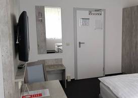 Hotel & Gästehaus Rostock Lütten Klein 5