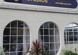U Studios Paraparaumu, SureStay Collection by BW 2