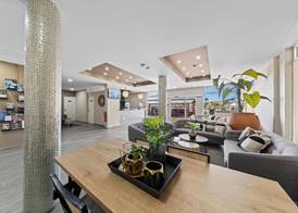 Brion City Hotel BW Signature Collection 4