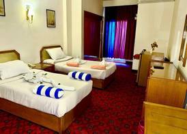 Queens Valley Hotel 3