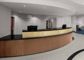 Courtyard by Marriott Santa Clarita Valencia 4