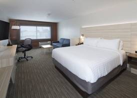 Holiday Inn Express & Suites AUBURN by IHG 4