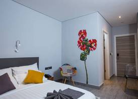 Urbano Hotel 5