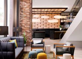 Delta Hotels by Marriott Calgary Downtown 2
