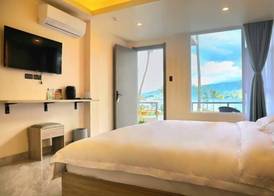 S·HOTEL 4