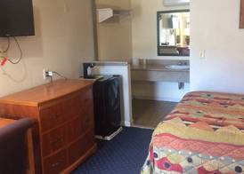 Crown Lodge Motel Oakland 3