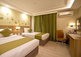 Crown Regency Hotel Makati 3