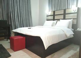 Somerset Suites 4