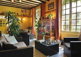 Logis Hôtel Auberge De L'ecole 3