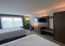 Holiday Inn Express & Suites SOMERSET CENTRAL by IHG 5