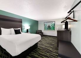 Baymont Inn & Suites by Wyndham 4