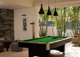 Living Room by Seasons Hotels 3