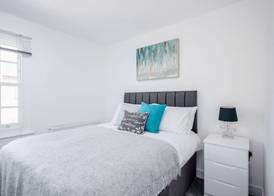 Elthorne Luxury Apartments 3
