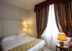 Carlton Hotel 4