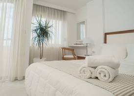 Elizabeth Suites 3