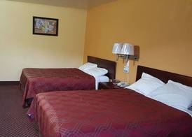 Econo Lodge Near Bluefield College 5