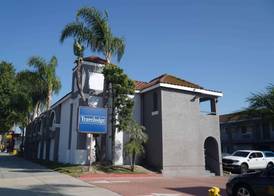 Travelodge by Wyndham Whittier 3