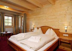 Almdorf Reiteralm mit Almhotel Edelweiss 4