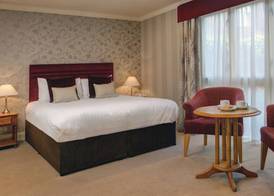 Knights Hill Hotel & Spa 5