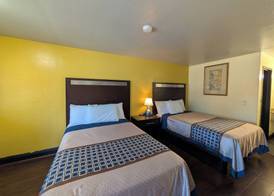 Crossroads Inn - Downtown Sacramento 4