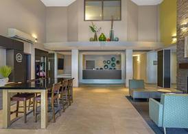 Best Western Plus Dartmouth Hotel & Suites 2