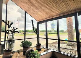 Days Inn by Wyndham Bay City 2