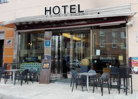 Hotel Confort BRASEROS 4