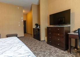 Best Western Plus South Edmonton Inn & Suites 4