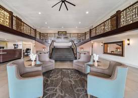 Best Western Plus Hilltop Inn 3