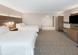 Holiday Inn Express & Suites OTTAWA AIRPORT by IHG 4