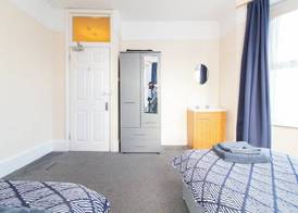 Thornbury Guest House Room 4 3