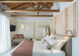 Mirabile Luxury Suites 5