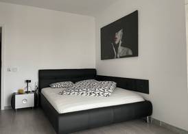 Beautiful Penthouse Lakeview W18 2