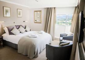 The Manor Hotel 5