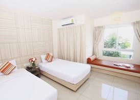 Leenova Hotel 5