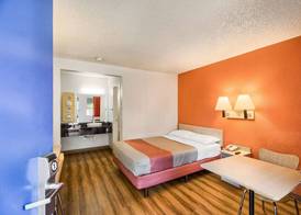 Motel 6-Everett, WA - South 5